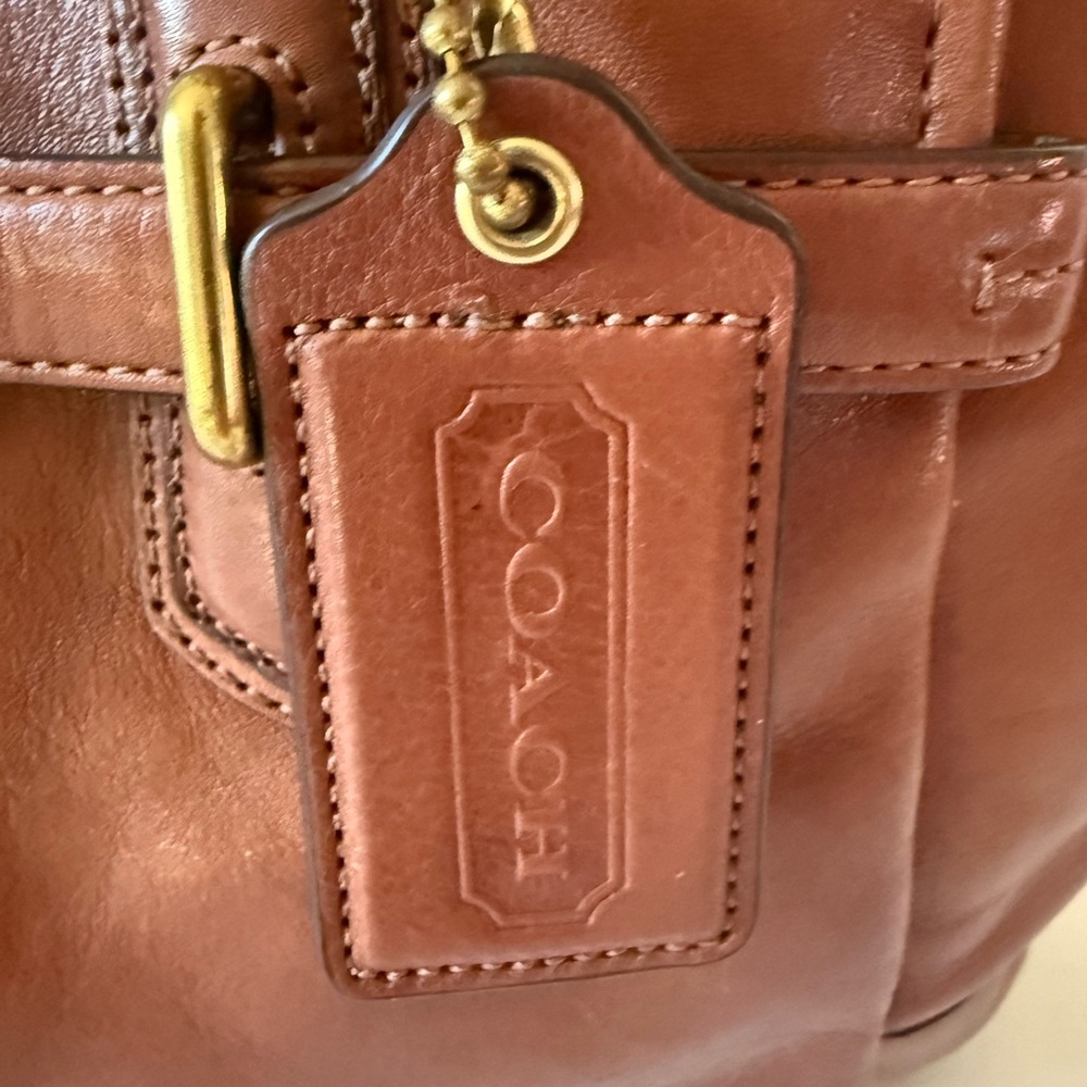 Coach Vintage Brown Leather Satchel with Gold-Tone Hardware - Picture 3 of 11